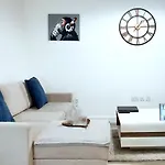 Ye Olde Windmill Apartment *Freeparking*